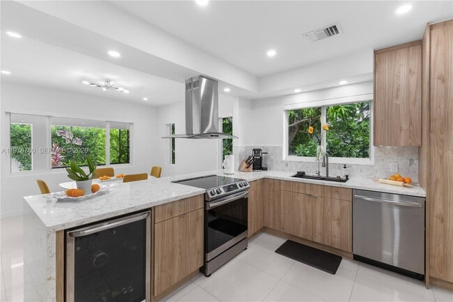 Building Photo - 741 NE 87th St