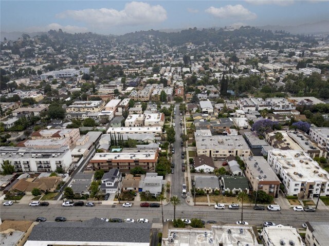 Building Photo - 914 E Elk Ave