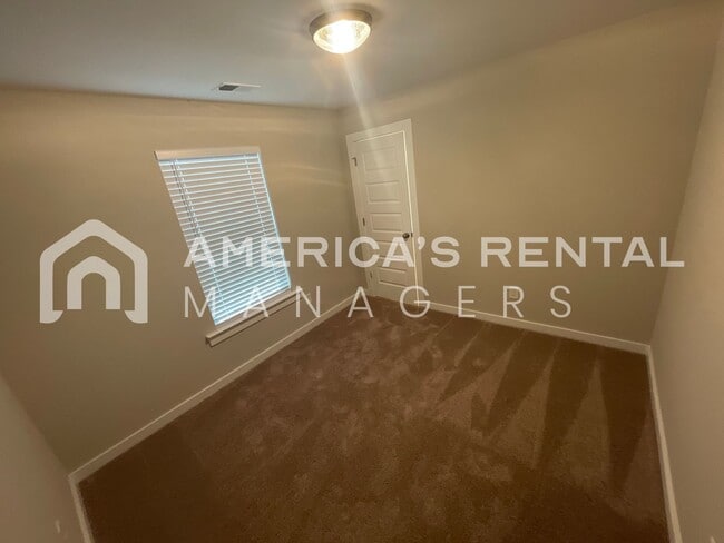 Building Photo - DEPOSIT PENDING! Home for Rent in Oak Grove, AL!!! Available to View Now!