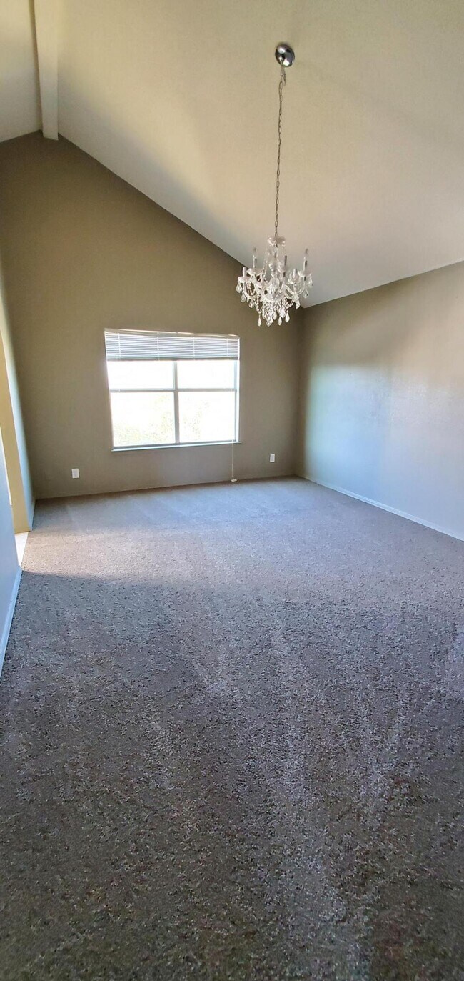 Building Photo - 12525 Tierra Cuervo Dr