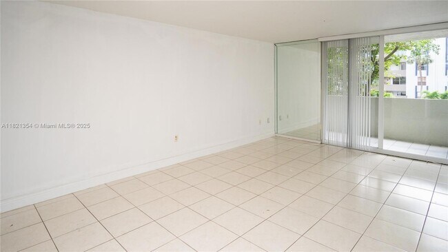Building Photo - 10090 NW 80th Ct