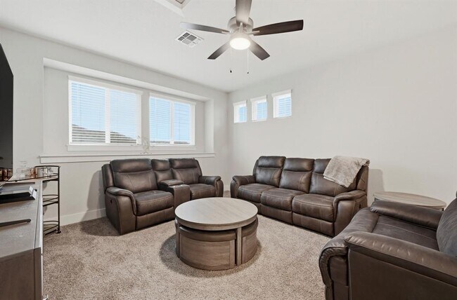 Building Photo - 169 Soft Elm Dr