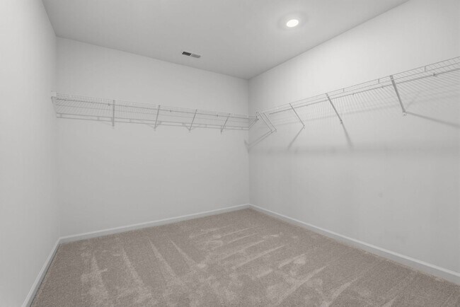 Building Photo - Beautiful 2-Story 4 Bedroom, 3 Bath Home in Angier — Just 30 Minutes from Downtown Raleigh