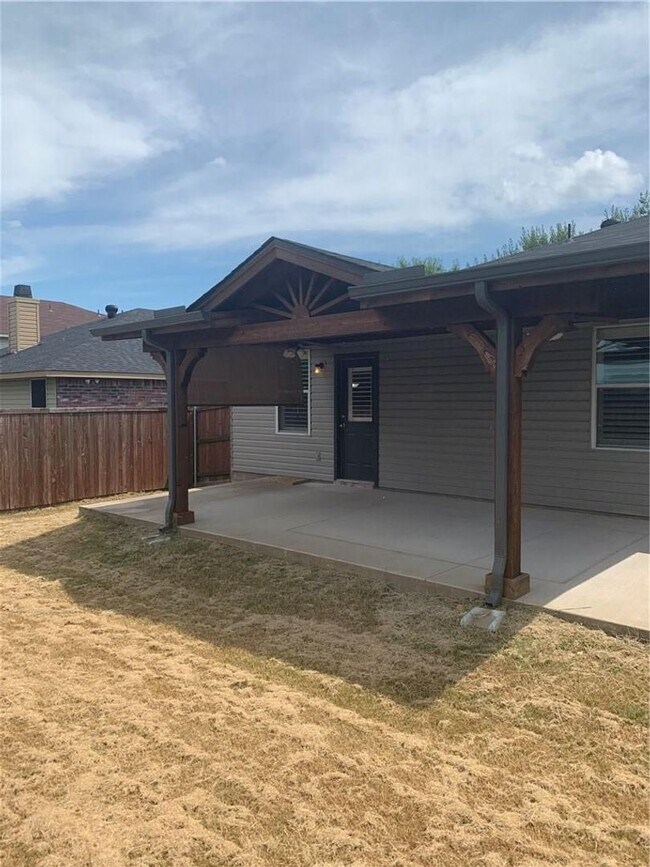 Building Photo - 5416 Pandale Valley Dr