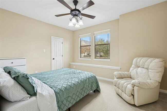 Building Photo - 7429 Bonniebrook Dr