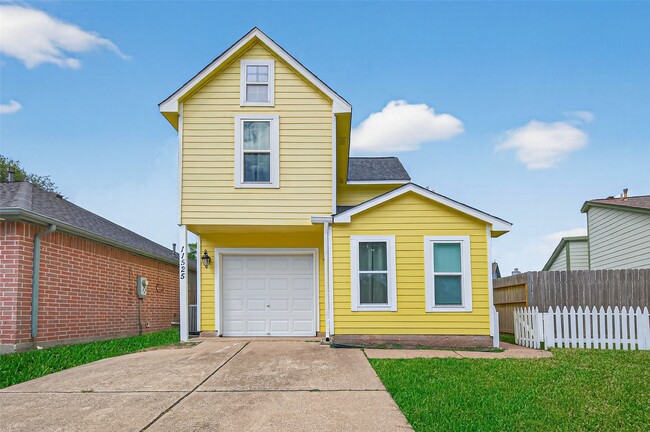 Primary Photo - 11525 Teaside Dr