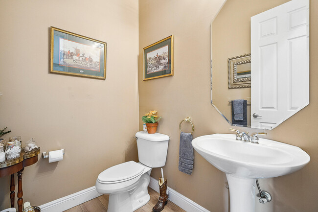 Building Photo - 4642 SW Hammock Creek Dr