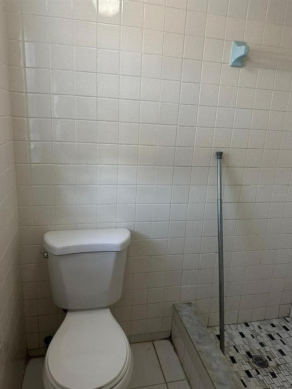 Building Photo - 4950 Fleetwood St