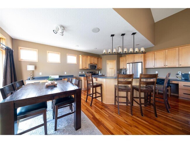 Building Photo - 6531 Century Ln