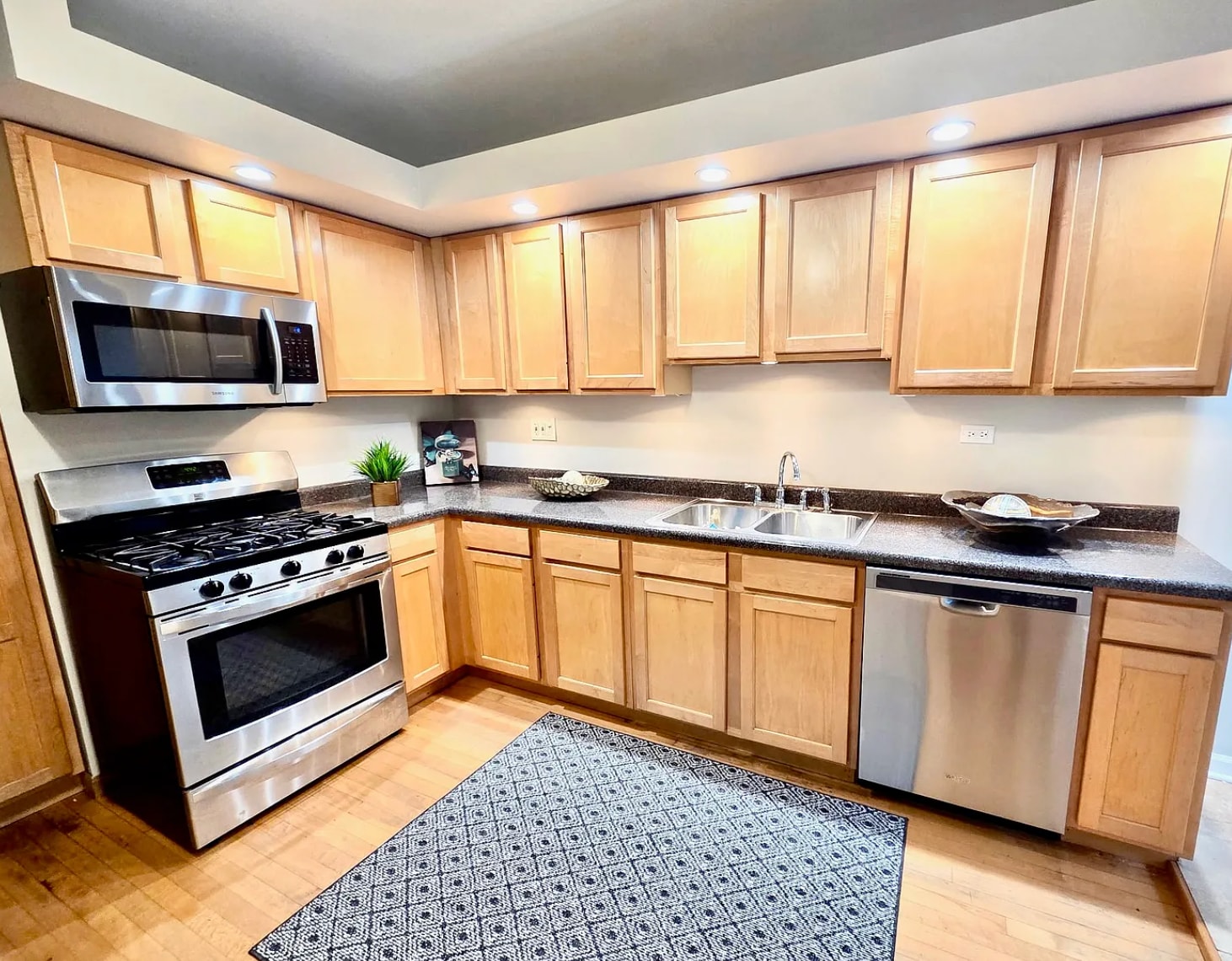 Building Photo - 2009 N Bingham St