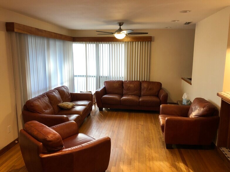 Living room area - 2842 SW 1 Ave