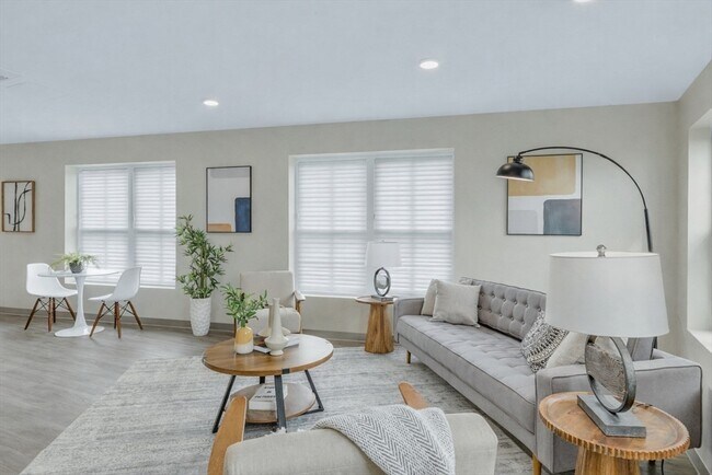 Building Photo - 375 Cummins Hwy