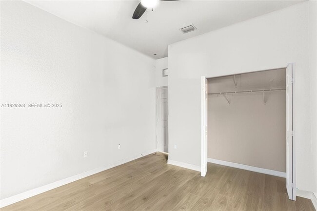 Building Photo - 3560 W 88th St