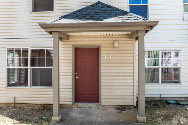 Building Entrance - Wolf Ridge
