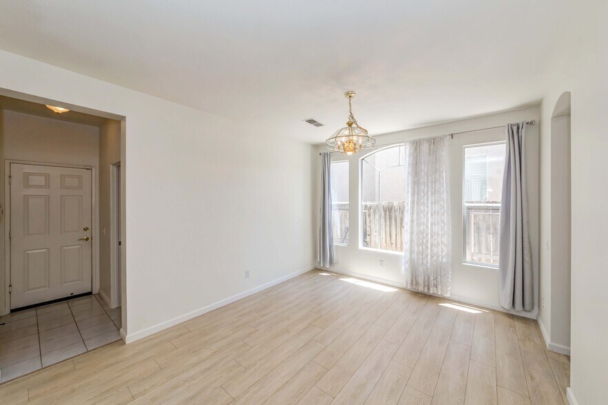 Building Photo - 5412 Signac Ct