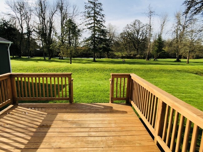 Building Photo - Beautiful and Convenient Turner Location!
