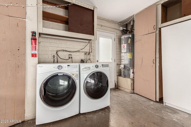 Building Photo - 2109 S Stanley Pl