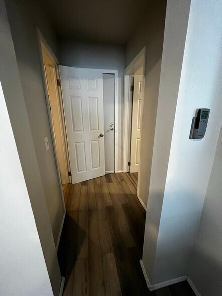 Building Photo - 1901 Lombard Ave