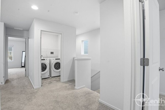 Building Photo - 11726 NE 23rd St