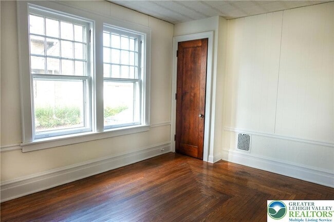 Building Photo - 5101 William Penn Hwy