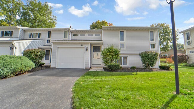 Primary Photo - 37 Blue Ridge Rd