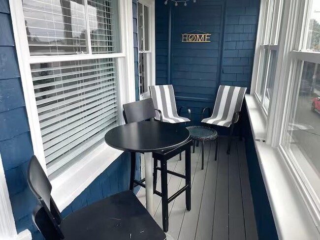 Building Photo - 41 Merton Rd