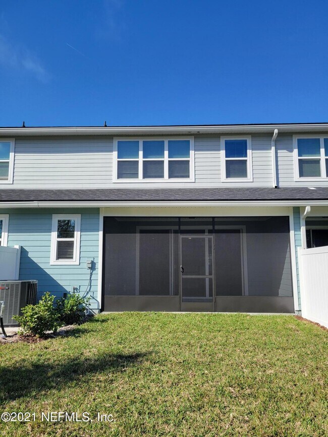 Building Photo - 334 Pine Bluff Dr