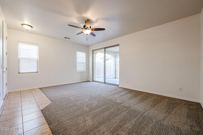 Building Photo - 3535 S Jasmine Dr