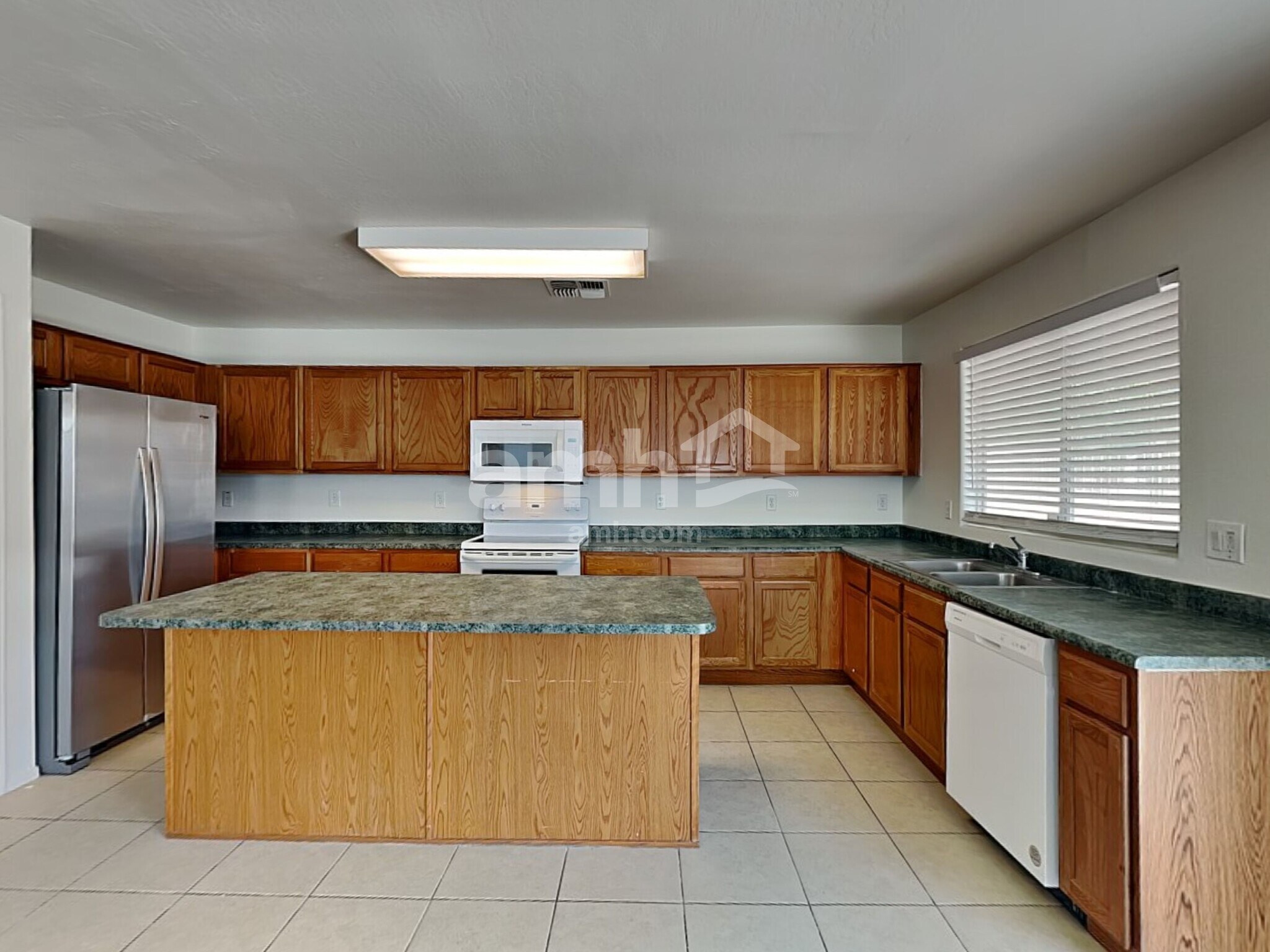 Building Photo - 6507 W Hughes Dr