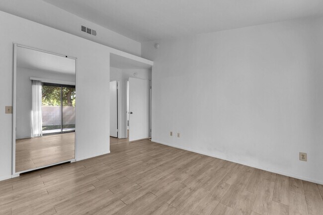 Building Photo - 40900 Breezy Pass Rd