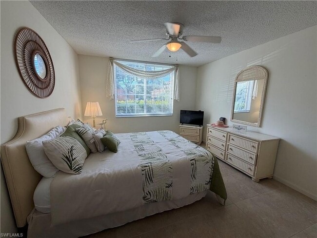 Building Photo - 1220 Wildwood Lakes Blvd