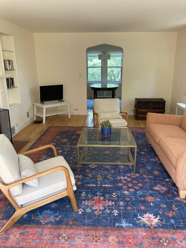 Building Photo - 47 Florence St