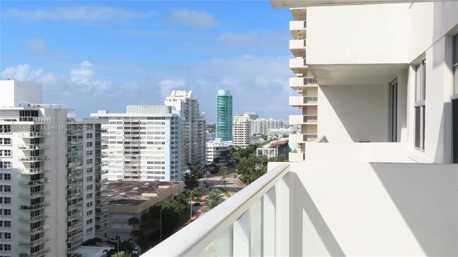 Building Photo - 5701 Collins Ave