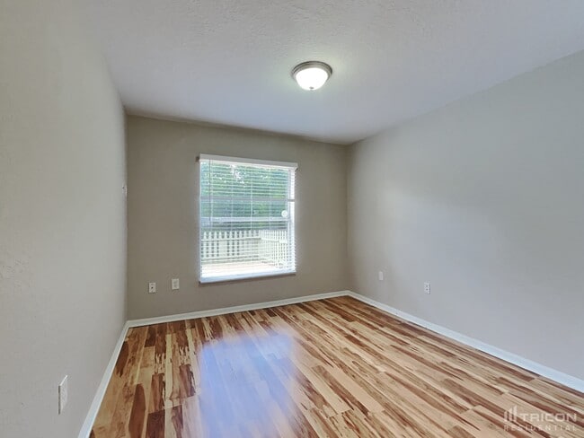 Building Photo - 6534 Covewood Dr