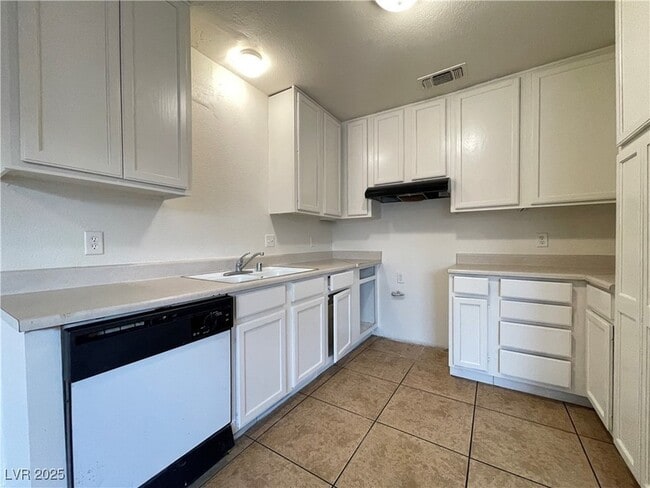 Building Photo - 4007 Danford Pl