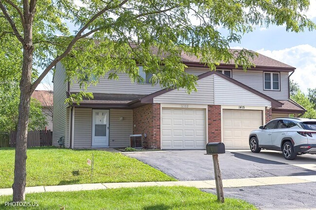 Building Photo - 1405 Merrimac Ln N
