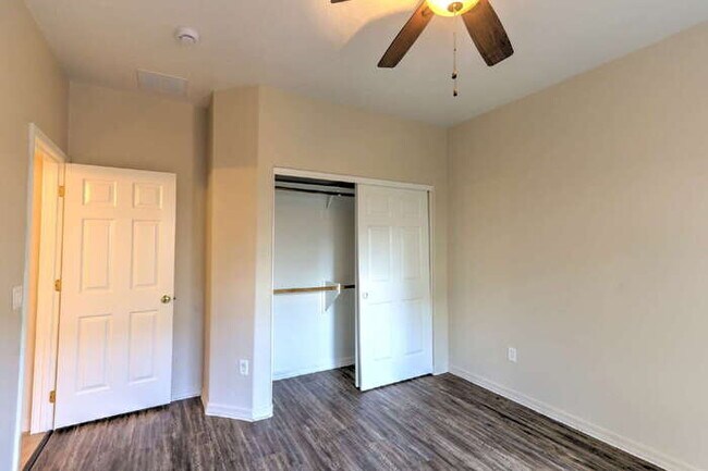 Building Photo - Rancho Sahuarita