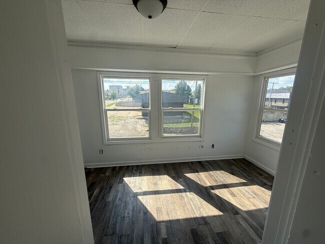Building Photo - 1330 I St