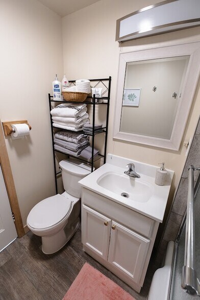 Building Photo - 7521 Water St