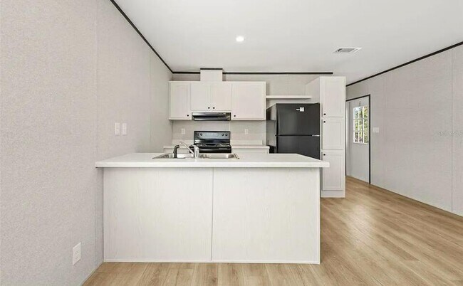 Building Photo - 5350 NE 108th Terrace