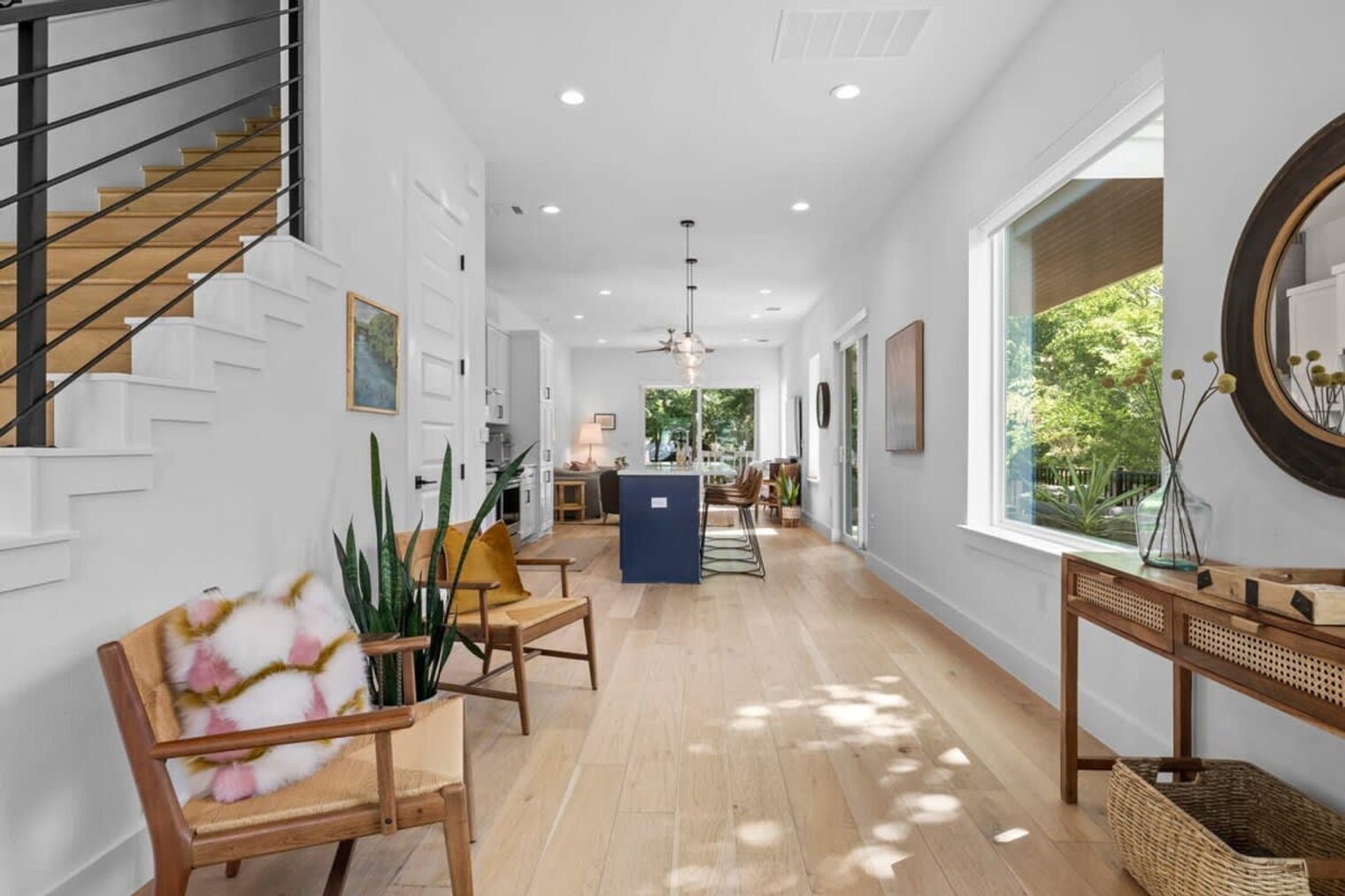 Building Photo - 1204 E 32nd St