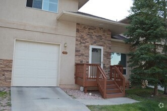 Building Photo - Woodland Park Townhouse!