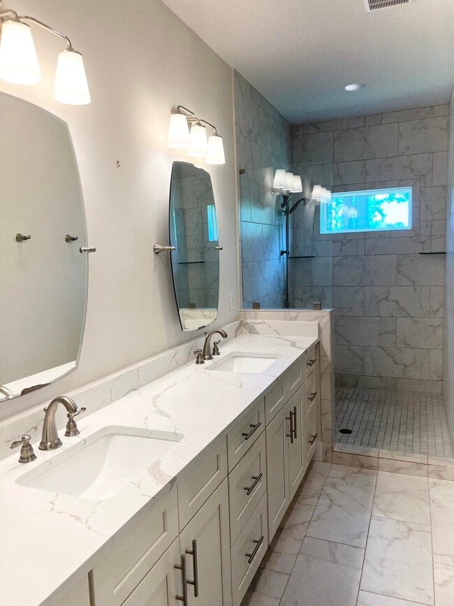 Building Photo - 201 Marsh Landing S