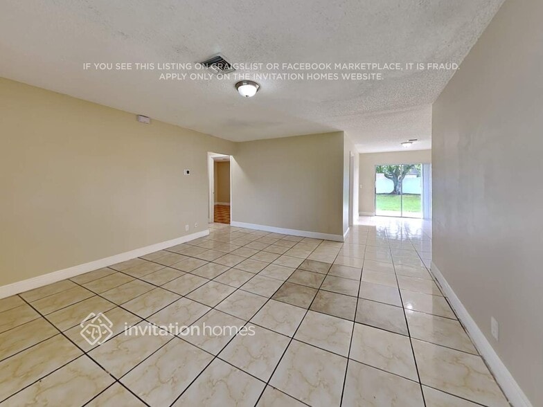Building Photo - 127 Dove Cir