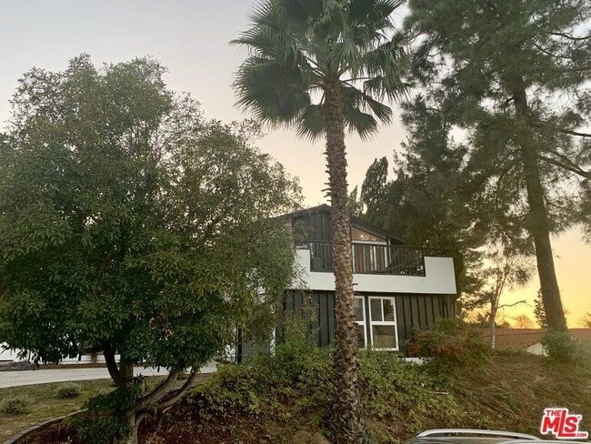 Building Photo - 22700 Flamingo St