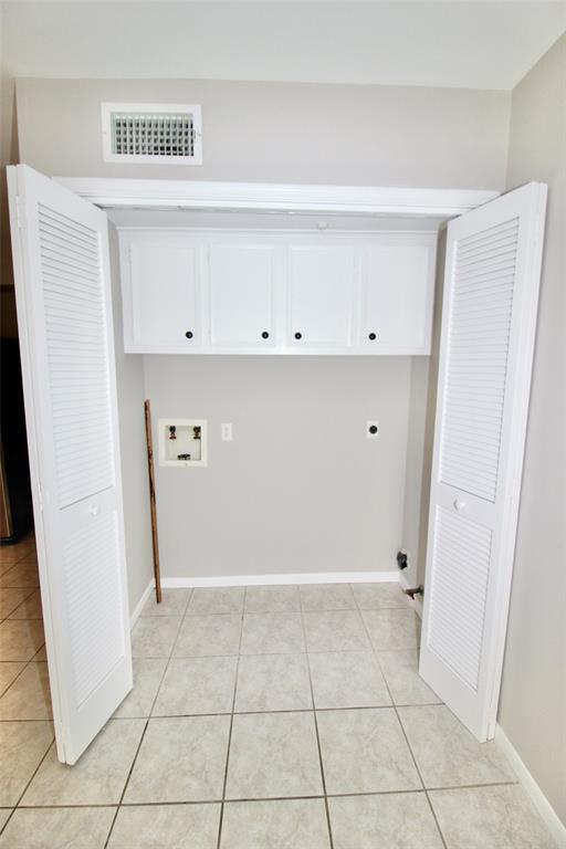 Building Photo - 2 River Creek Way