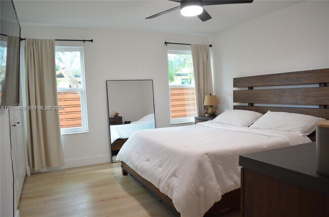 Building Photo - 1200 NW 78th Ave