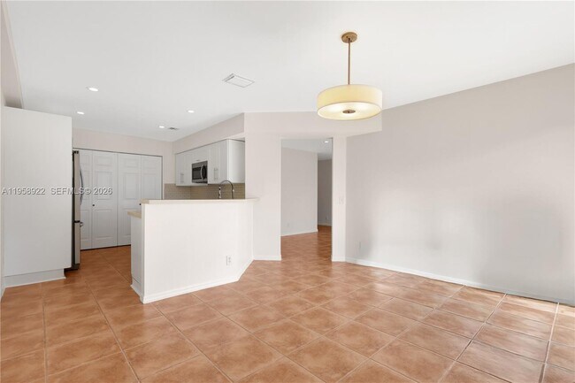 Building Photo - 5467 SW 125th Terrace