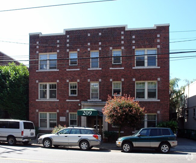 Building Photo - Olympic Arms/ Grayson Apartments