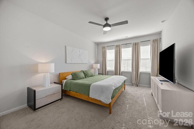 Building Photo - 915 Kinsey Aly